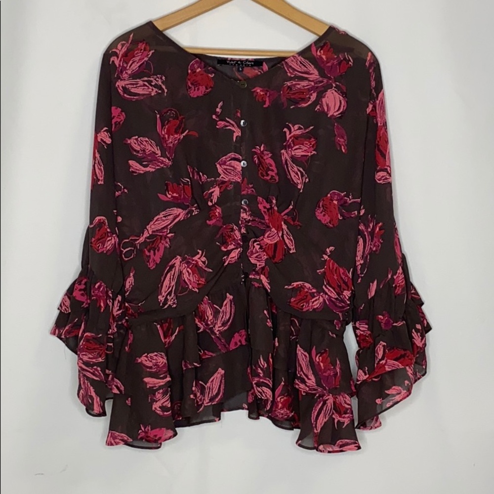 Violet & Claire Women's Floral Button Down Blouse